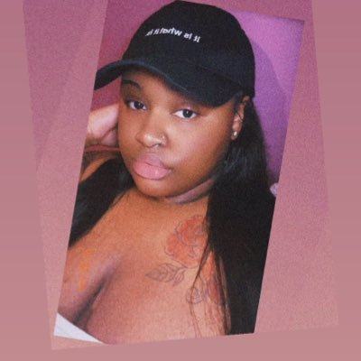 Lick_myPooodah's profile picture. 