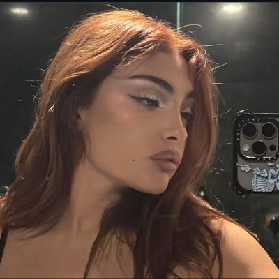 silversprinq's profile picture. abogada defensora de #tinhofiel