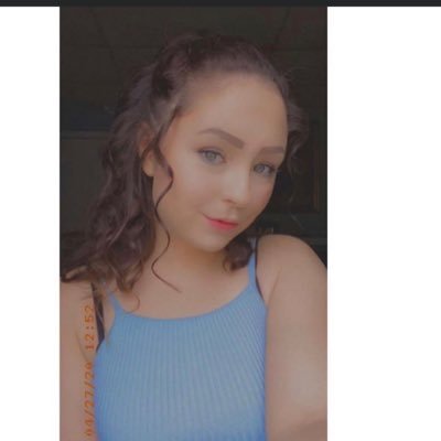 Saffronizzie's profile picture. I Will Not Be Another Flower 🌺 Picked For My Beauty & Left To Die, I Will Be Wild, Difficult To Find and Impossible To Forget  ✨