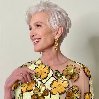 MayemuskGal's profile picture. Bestselling International Author of A Woman Makes A Plan 📖 Doctor of Dietetics 👩‍🎓Supermodel 😉💃 #ItsGreatToBe76 Manager: