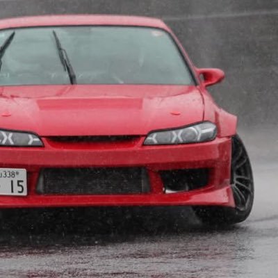 s15_Yossy's profile picture. OVER TAKE