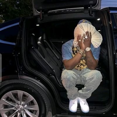 Jamaalabrams2's profile picture. Don't reduce your efforts just because you're missing the target, nothing great comes simple. Steady your aim and train harder.🔺🔺🔺💡