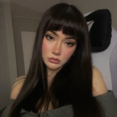 sthnvyon's profile picture. 