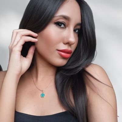 karivscoag's profile picture. Amo escribir. Amo el gym. Fotografíar. El mar. Sólo quiero ser feliz 🌺