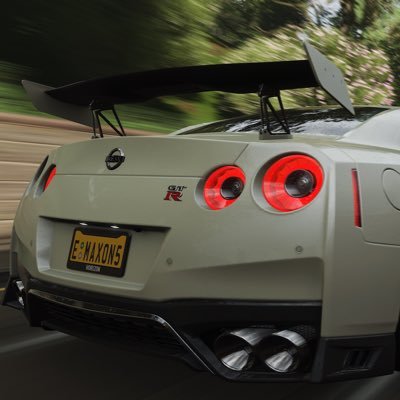 WluKzffpEA1LV2p's profile picture. プラモデルと高校野球観戦