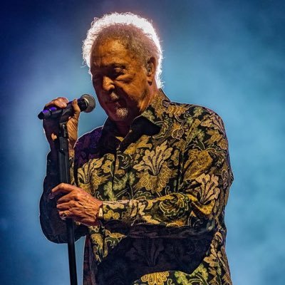 jonse_sir's profile picture. love you all fans 💐🎁