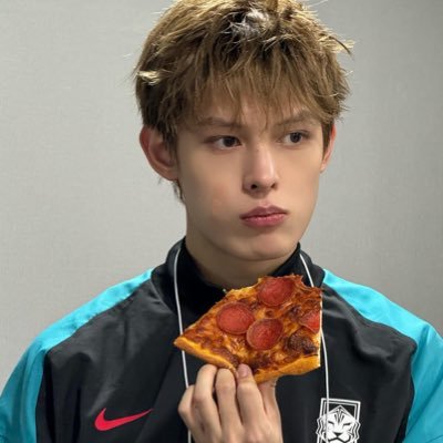 jamesapplejuice's profile picture. for #赵雨凡 ❤︎