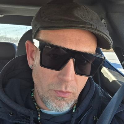 RvldC's profile picture. Life is hard.. It's even harder if your stupid

$Tel