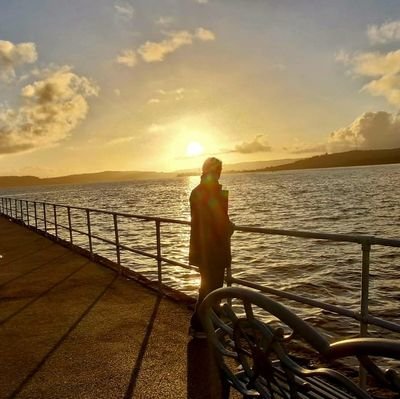 JessWasWriting's profile picture. Author of 'Veil of Synnor' 🏹- Available Now!  https://t.co/DvDLhPdHFW

Glasgow | Writer ✍🏻 | Trans 🏳️‍⚧️ | IT Professional 🖥️ |  D&D enjoyer 🎲