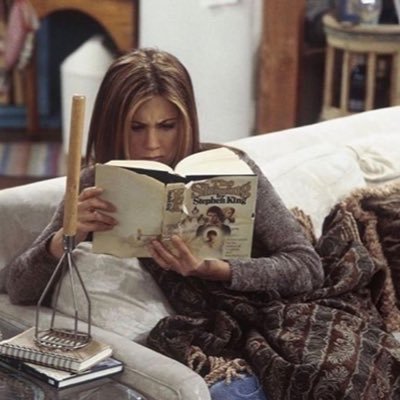 bookhaunts's profile picture. #booktwt | books + plants 📚🪴 | #1 horror book enthusiast