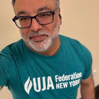 rabbicreditor's profile picture. Father. Partner. Teacher. Hope-Amplifier. Scholar in Residence @UJAfedny; Founder #RabbisAgstGunV; Contributor @TimesofIsrael. #OlamChesedYibaneh