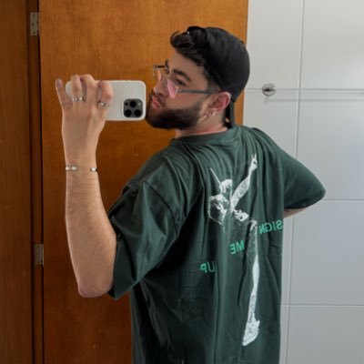 ojeansl's profile picture. 