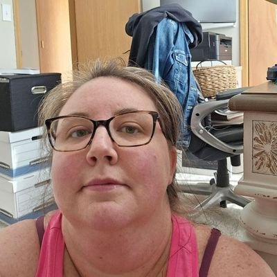 KarenJones83832's profile picture. Trust welfare only with God 🙏