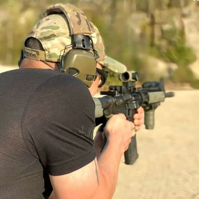 Teabagactual's profile picture. 🏴‍☠️🇰🇷🇺🇸 Yellow Nationalist. Luke 22:36