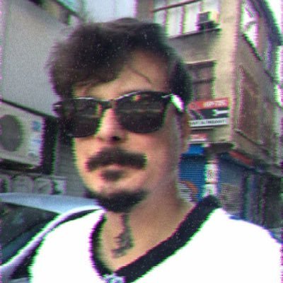 boraozzdemir's profile picture. part time rockstar