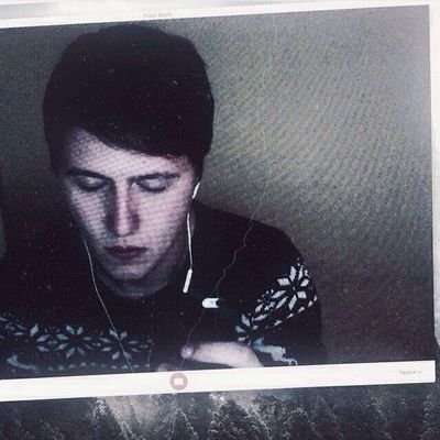 gsolverk's profile picture. Vapeando con Aone mientras escuchamos a GSPD