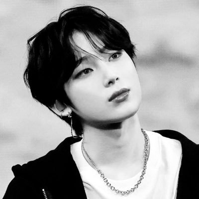 Starlett_en's profile picture. ゛sh & ed  ⸝⸝.ᐟ⋆ ⤷ ゛16 | she/he ˎˊ˗