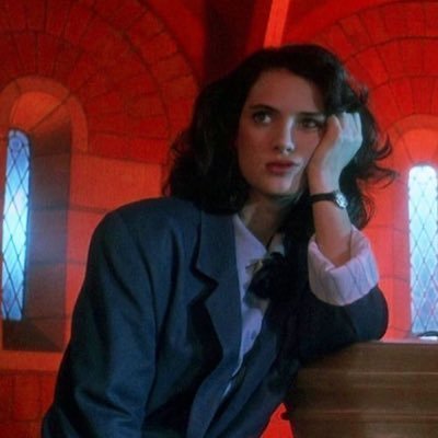 lafolledelamphi's profile picture. BUT médiathèque // 20 // fan d’antiquité, de mythes et de livres