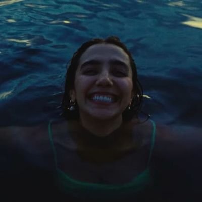 lesbniv's profile picture. 