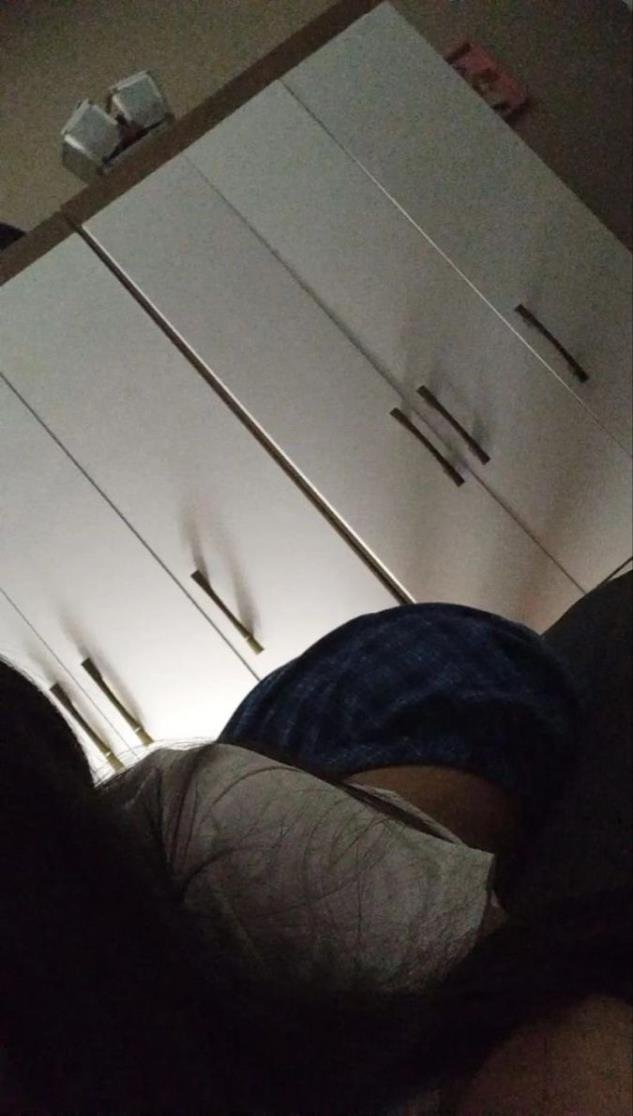 kristi45589's profile picture. This is only a side page... Please check out my real account @SuziiSummer