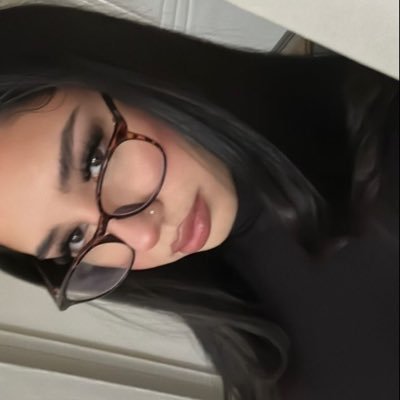 aurorawwwh's profile picture. 