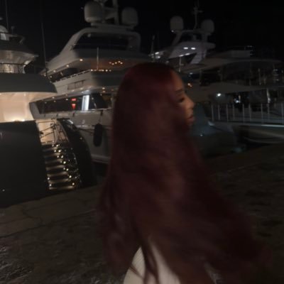 teeux22's profile picture. 👸🏽 https://t.co/6VyH2MGBd9