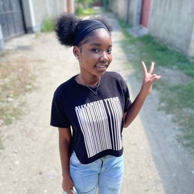 youdenska33743's profile picture. 𝐕𝐢𝐯𝐫𝐞 ✦ 𝒄’𝒆𝒔𝒕 𝒂𝒑𝒑𝒓𝒆𝒏𝒅𝒓𝒆 ✦ 𝒂̀  𝒕𝒓𝒂𝒗𝒆𝒓𝒔𝒆𝒓 ✦🦋