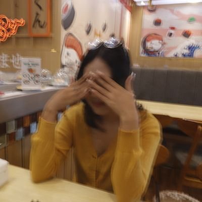 jikumunya's profile picture. Masih Manusia
IG : jiku_24
Email : jizelero@gmail.com