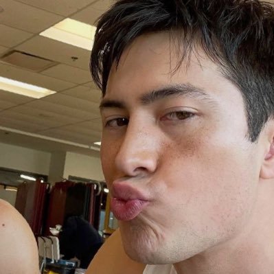 f4g4p4y's profile picture. perv/sometimes gooner