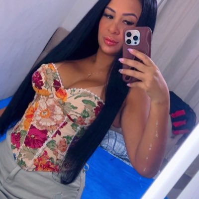 Sabrinabri90285's profile picture. @elitebronze2025