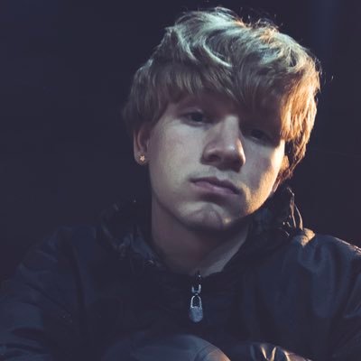 myhairgreedy's profile picture. sooomewhere over the rainbow