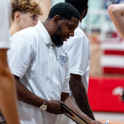 ChuckSmith414's profile picture. Fiancé to @Drraemajor 💍@DMEatSJNAmbb Post Grad HC | Team Herro 17U EYBL HC | 2025 Peach Jam Final 4 Finalist | Philippians 2:10-11