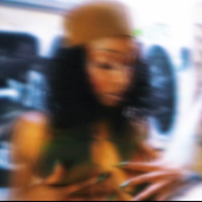 TheLoReign's profile picture. Flower of God