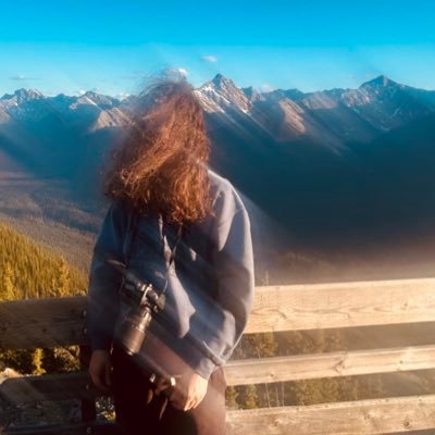 katr6s's profile picture. Amateur Photographer. Burger: @AloveraR6 egirl: @QuicklyForfeit Nephew: @KenLFT GOAT: @0257ameeeii