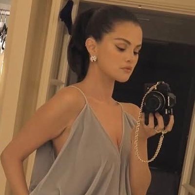 staysforselena's profile picture. Dedicated to loving Selena Marie Gomez