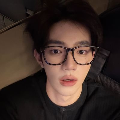 ahofaibo's profile picture. my beloved zerobaseone, ahof and seventeen ^^ @soweyen