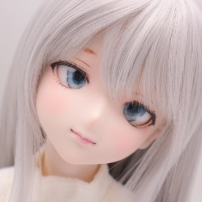 000vdoll's profile picture. ドールメイクをしています。愛されるドールを目指しています。
主にヤフオクで出品しています。
ドール好きさんと繋がれたら嬉しいです🕊
#ヴィっこ または #vdoll