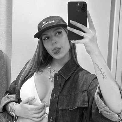 suaexm's profile picture. 