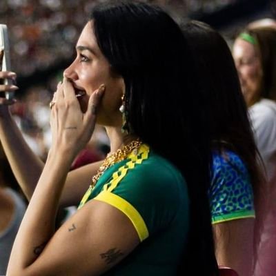 karixny's profile picture. @FluminenseFC