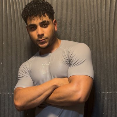 jaredscheidel's profile picture. Yes I am a big boy🍆 wanna see it?👇