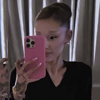 truestagb's profile picture. baby u got lucky  ࿔‧ ֶָ֢˚˖𐦍˖˚ֶָ֢ ‧࿔ she/her