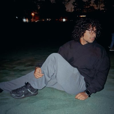 iluvn4th4n's profile picture. doing some research.. 🔬🧬