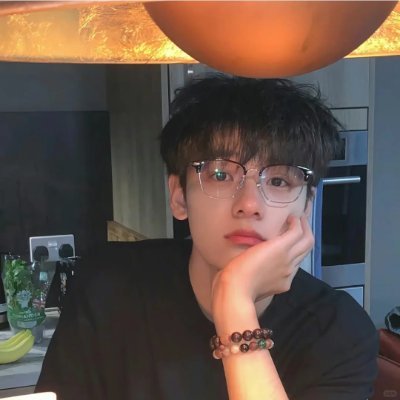 xufeng7579's profile picture. 