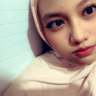 niniloveuu__'s profile picture. coba lho ui bikin aku jadi psikolog :)))