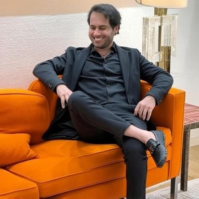 ZakaWaqar8's profile picture. Investors inspires by Roberto F. Englert & Inside the Investor's Braintree 📚 | Simplifyings crypto & live leverages tradings for quick gains 🔥 | 6M+ crypto fo