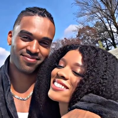 Kellithornton05's profile picture. 