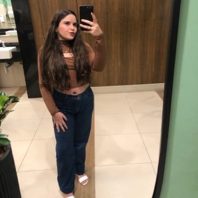 JulianaGui43407's profile picture. 