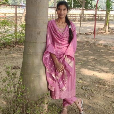 manikpuri_mona's profile picture. 🌹✨सतगुरू तेरी मेरी प्रीत पुरानी ,
               शक की ना गुंजाइश है !!✨🌹
🌹✨रखना हमेशा चरणों में ही ,
             छोटी सी ये फरमाइश है !!✨🌹