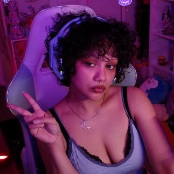 ssylvurr's profile picture. FREE 🇵🇸🇨🇩🇸🇩 | aka chloë (she/they) | streamer, makeup faerie, gamer, cosplayer, artist, nerd, etc etc | I tweet random shit (18+ only)