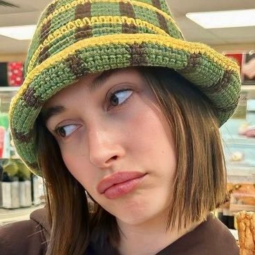 celebrsties's profile picture. obsessed w celebrities